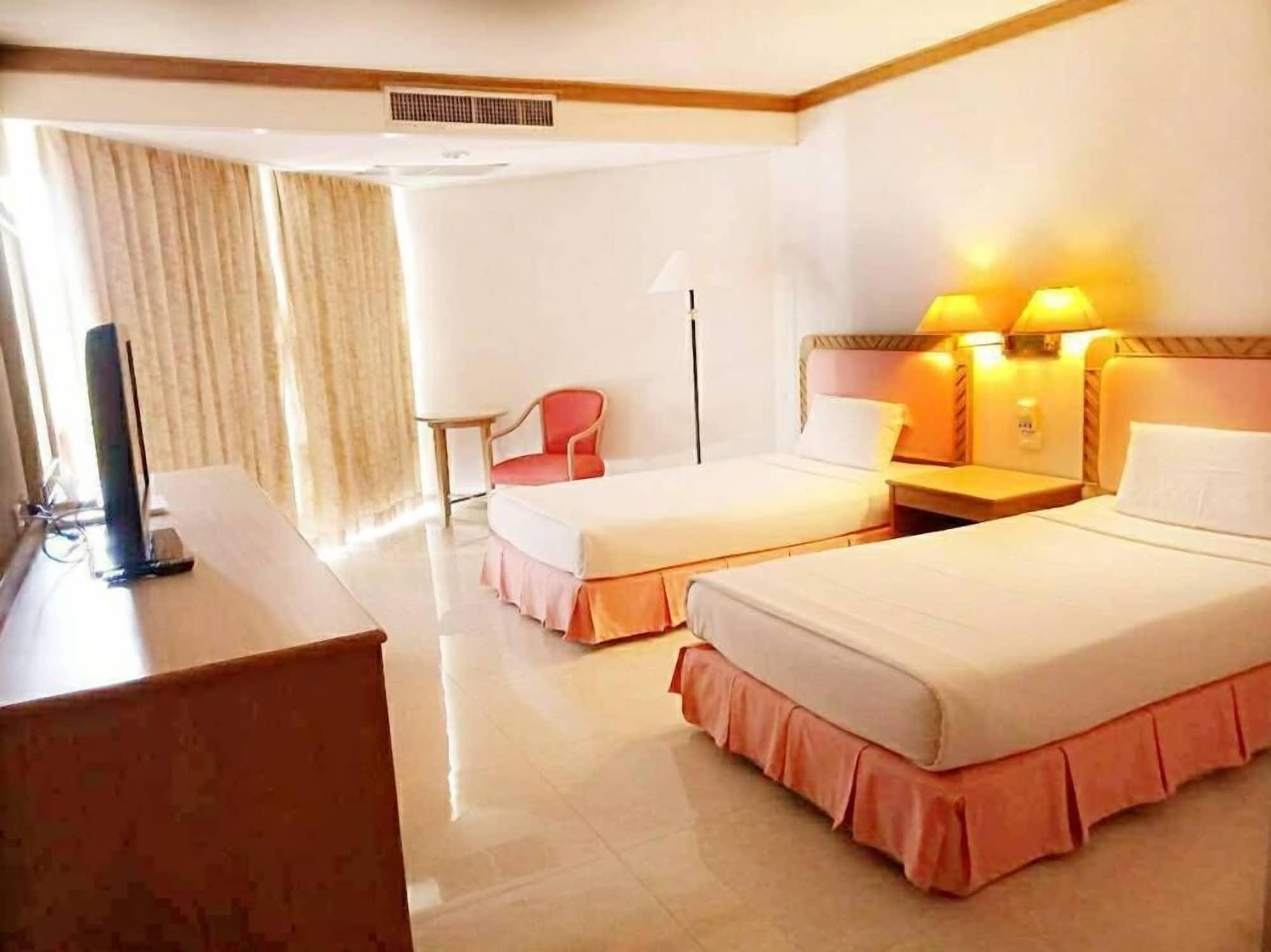 Khanom Golden Beach Hotel Exteriér fotografie